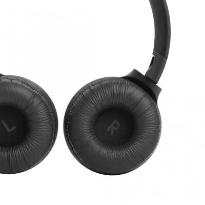 JBL Wireless On-Ear Headphones in Black