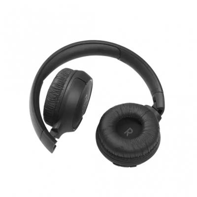 JBL Wireless On-Ear Headphones in Black